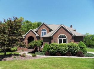 39105 Lochmoor Dr, Solon, OH 44139