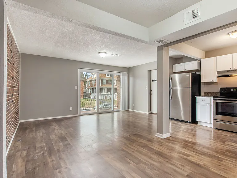 3739 Wyandotte St #116-1 — Photo 10