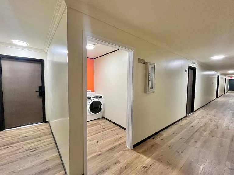 Maverick Apartments — Photo 4