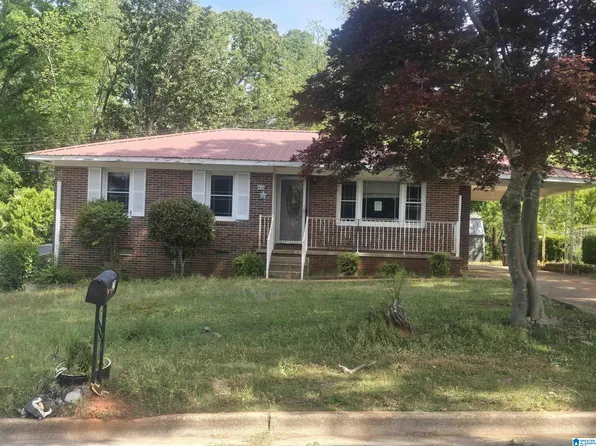 1121 Cook Dr, Sylacauga, AL 35150