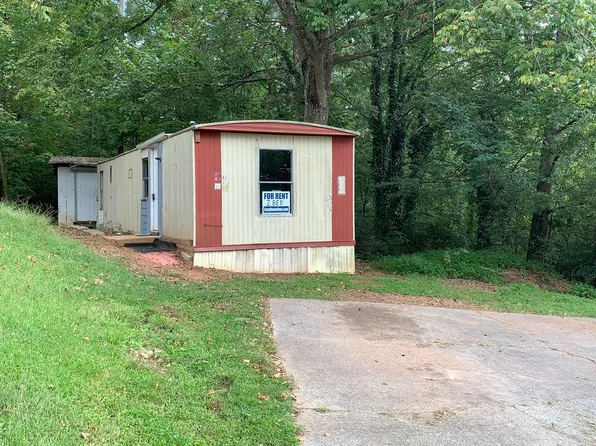 6696 Skyview Dr, Acworth, GA 30101