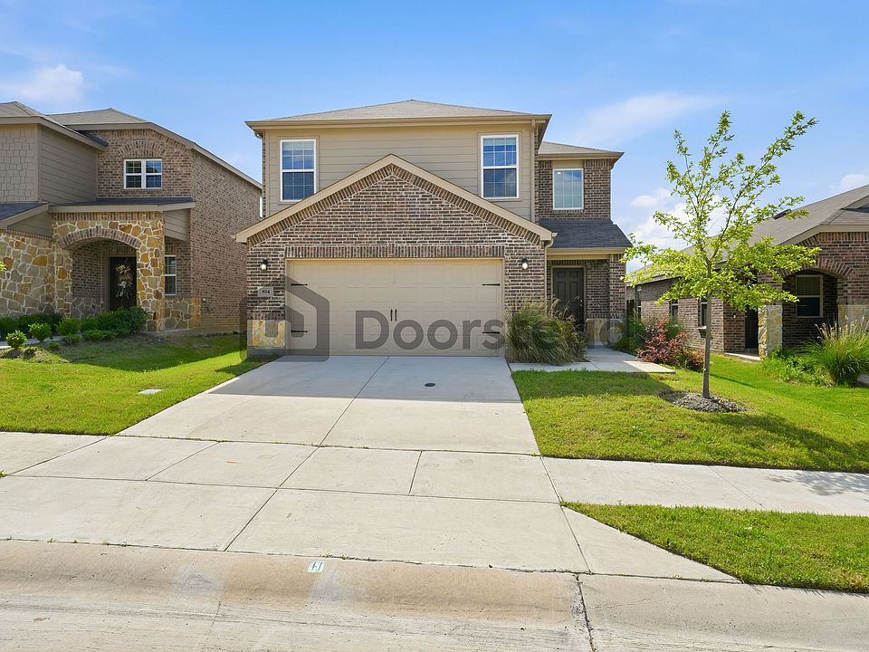 1st image of 814 Lake Fletcher Rd