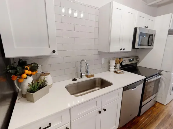 Art Space, 201 Wyandotte St Suite 105, Kansas City, MO 64105