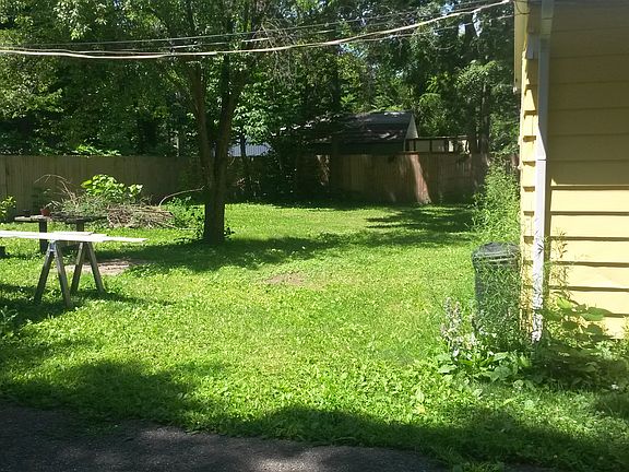 2nd image of 4741 W Caven St