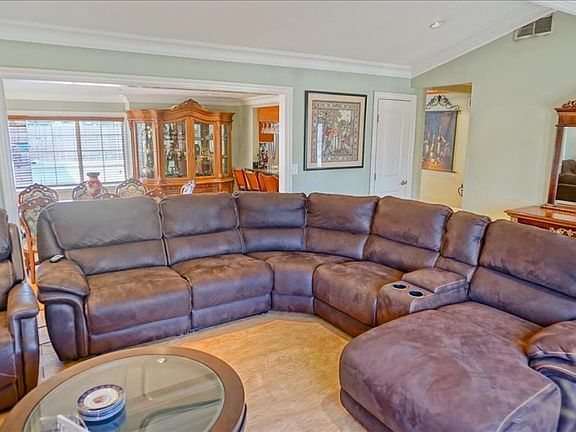 4th image of 8003 Brimfield Ave
