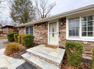 28 Woodside Dr, West Milford Twp., NJ 07480