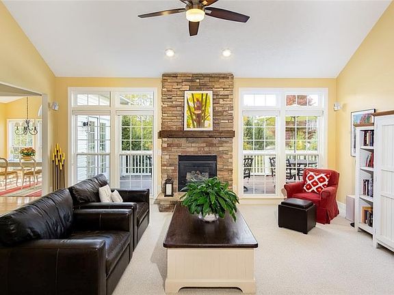 4th image of 4898 Shining Willow Blvd