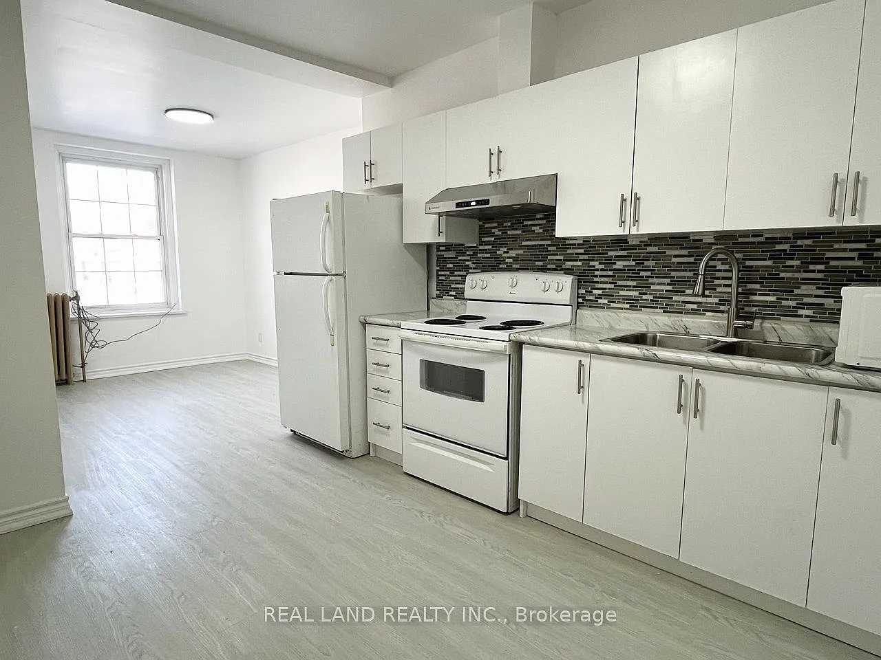 2 bed, $1,980 — Photo 4