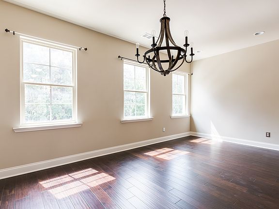 5th image of 355 Benson Manor Cir SE