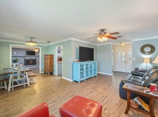10 Lake Lorraine Cir, Shalimar, FL 32579