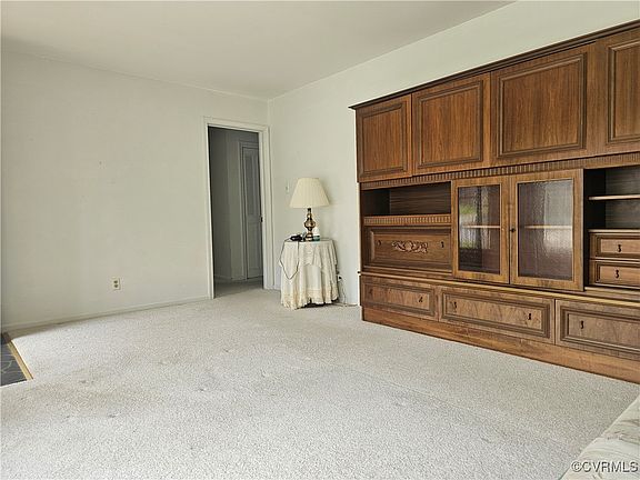 4th image of 309 Norwood Dr