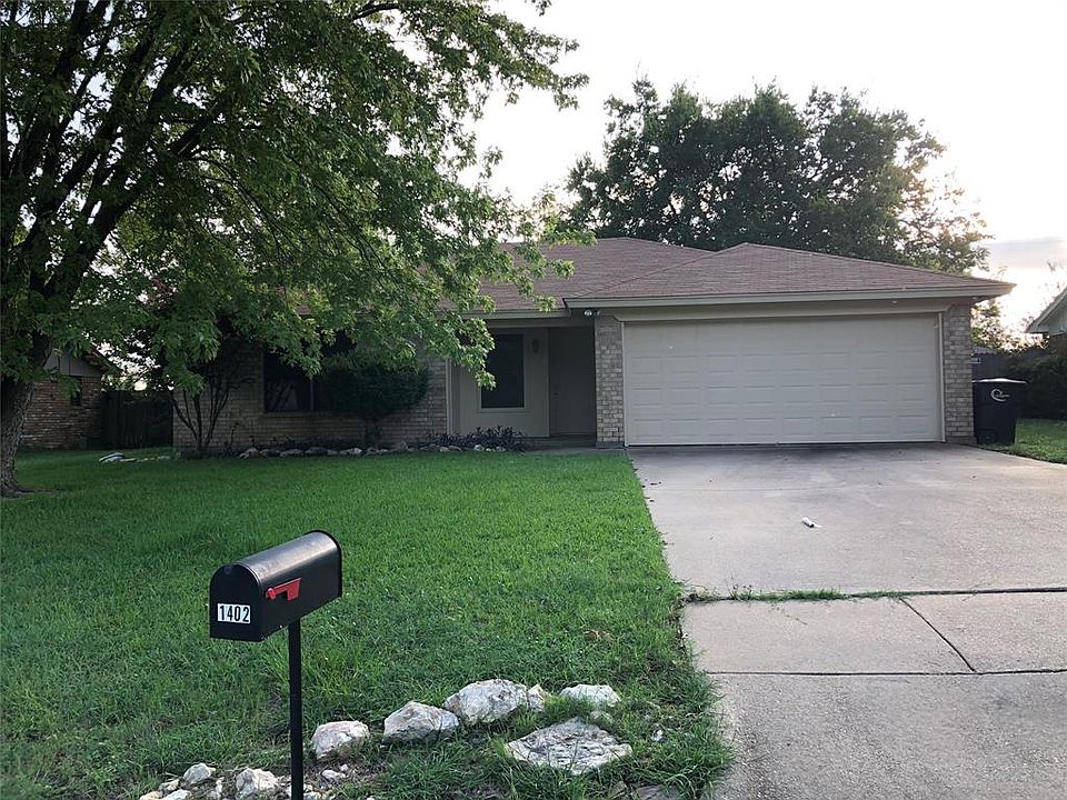 1st image of 1402 Clearfield Dr