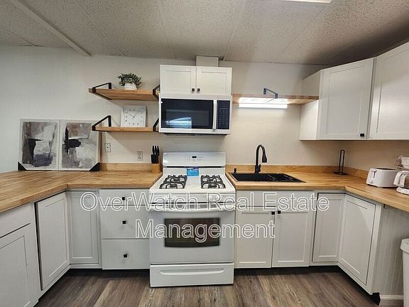 2nd image of 3149 Raspberry Rd APT 9
