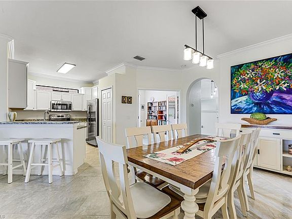 3rd image of 1427 Oceania DR S