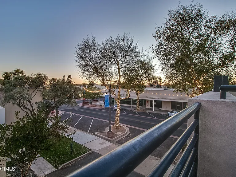 4201 N Marshall Way #2000 — Photo 48