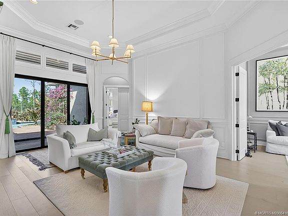 4th image of 5407 SW Pomegranate Way
