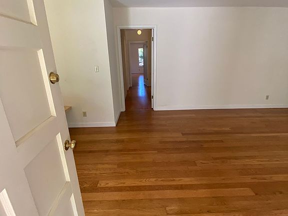 2nd image of 242 Stanford Ave
