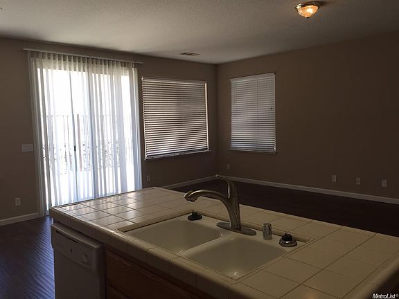 5th image of 311 Gold Creek Dr
