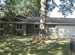 3001 W Countryside Dr, Springfield, MO 65807