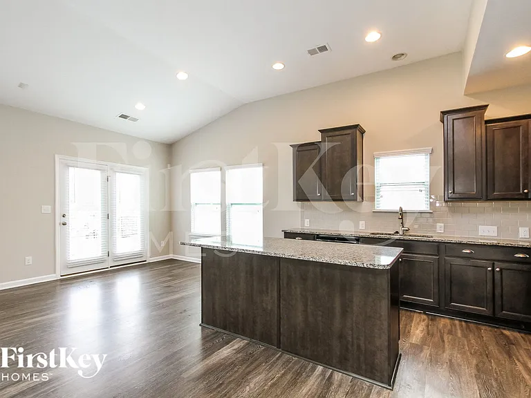 136 Avalon Reserve Dr — Photo 5