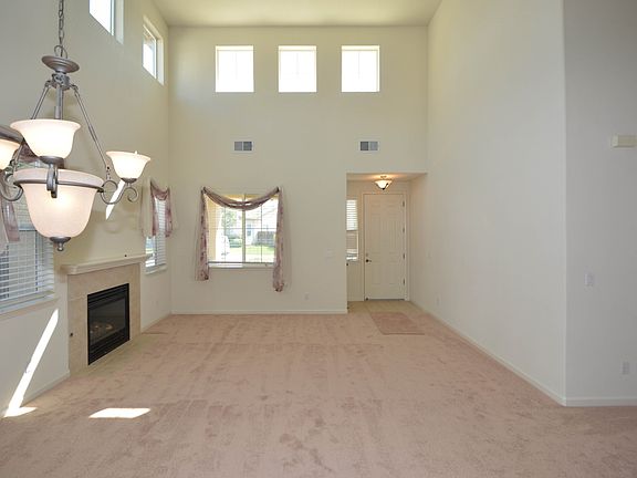 4th image of 3225 Stefano Dr