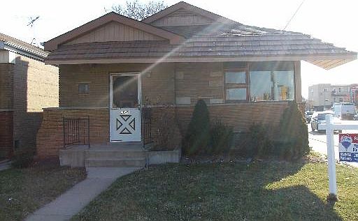 1st image of 3849 S Oak Park Ave