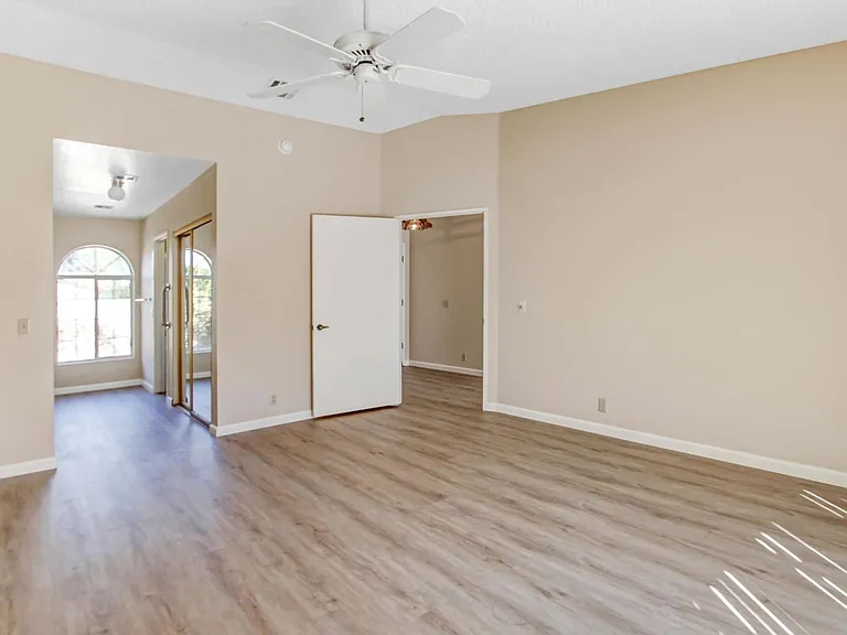 43580 Texas Ave — Photo 15