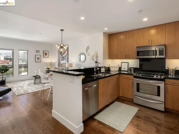 438 W Grand Ave APT 508, Oakland, CA 94612