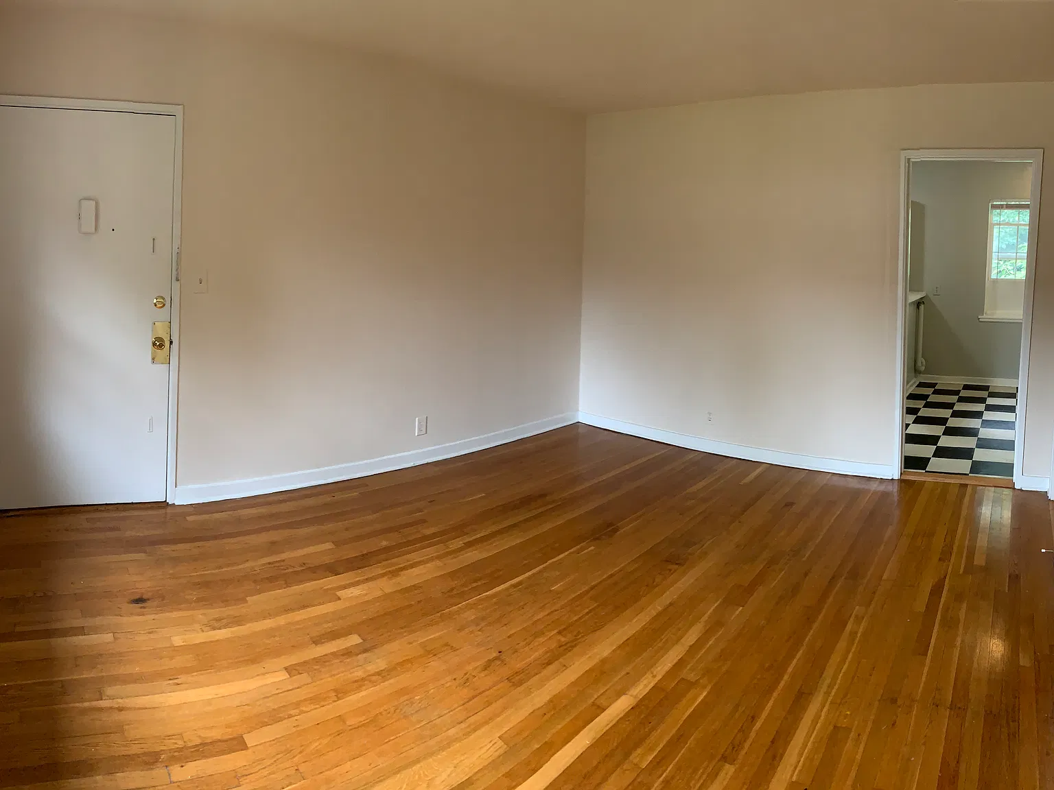 2 bed, 769 sqft, $1,250 — Photo 3