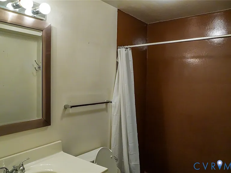 407 W Clay St #A — Photo 17