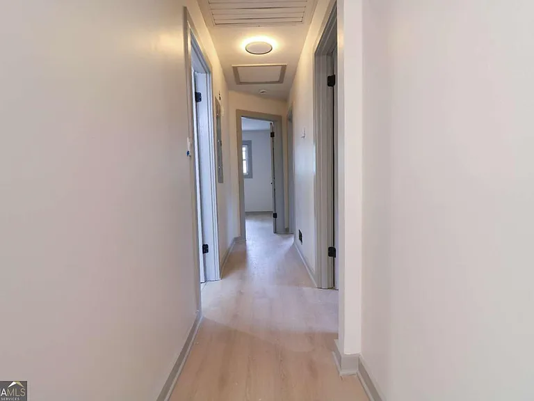 4396 Greenleaf Cir SW — Photo 9