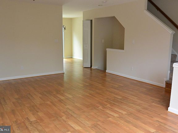 3rd image of 504 Pinnacle Dr