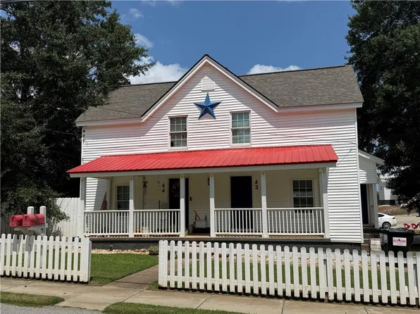 43 Quarry St, Gainesville, GA 30501
