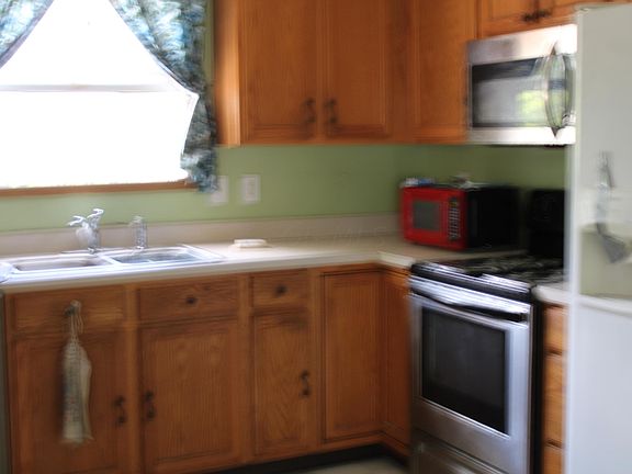 4th image of 2308 Brookbank Dr