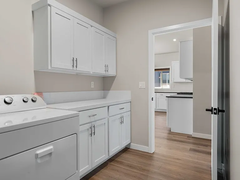 1452 W Moselle Dr — Photo 21