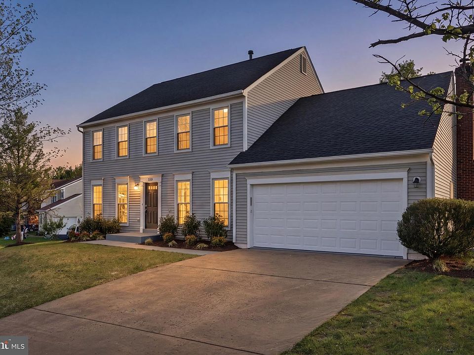 1st image of 803 Hallyard Ct SE