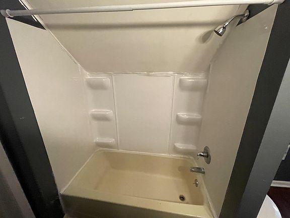 2nd image of 323 N Terrace St #2
