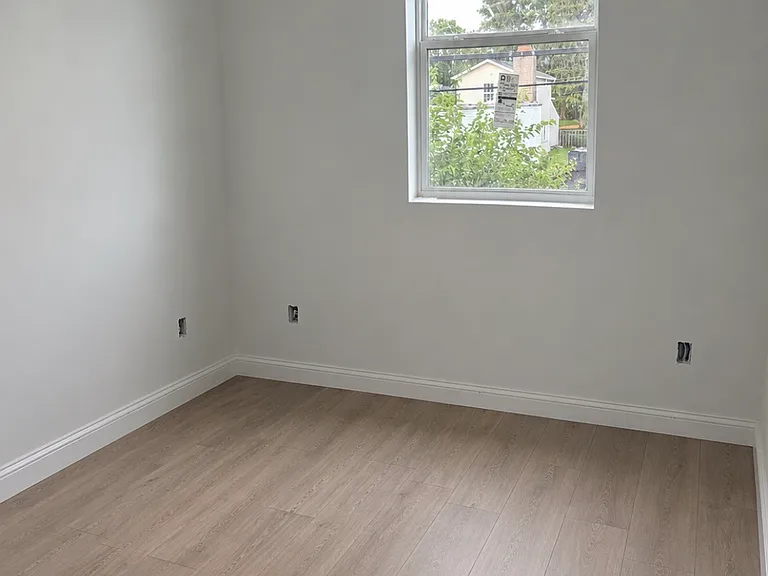 1651 S Illinois St #B — Photo 3