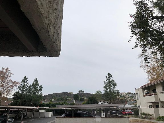 4th image of 25019 Peachland Ave Unit 136