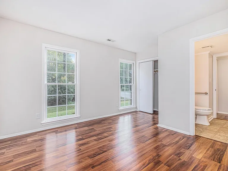 701 McNabb Ct — Photo 17
