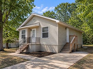 2049 Kappel Dr, Saint Louis, MO 63136