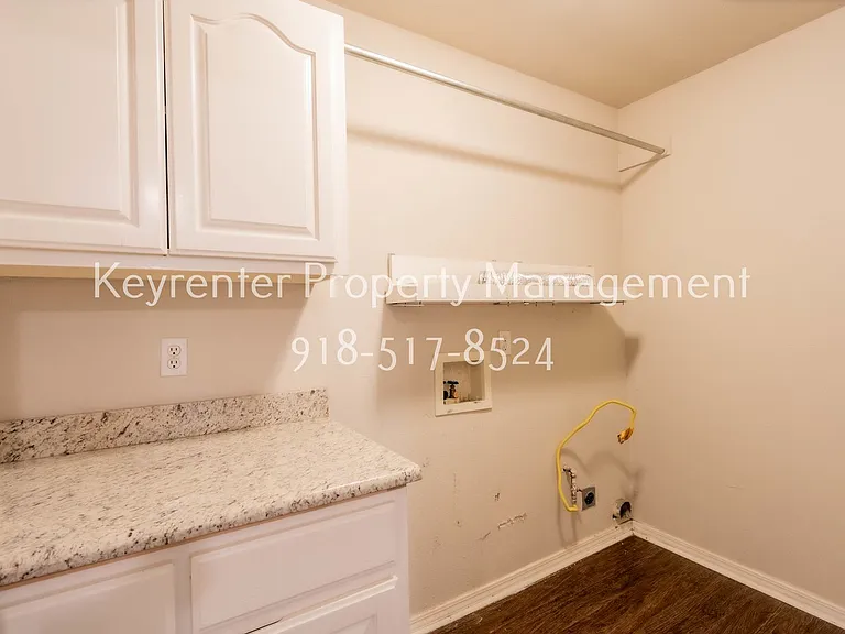 8514 S 112th East Ave — Photo 18