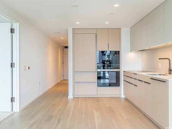 4th image of 333 Ward Ave #1509