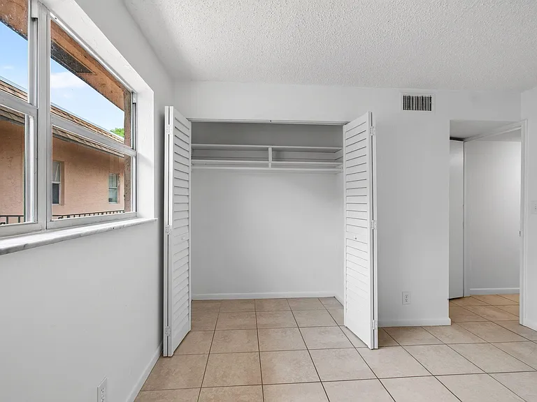 450 SW 2nd Ave #205 — Photo 25