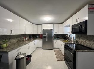 1362 NW 102nd St #3, Miami, FL 33147