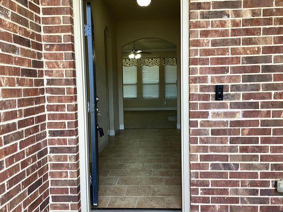 2nd image of 3612 Ann Arbor Ln