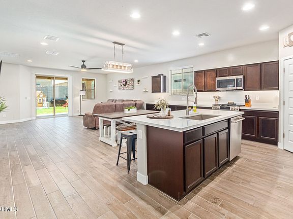 4th image of 4543 W Vervain Ave