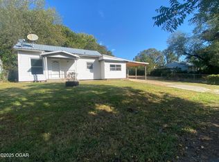 106 E Ann St, Goodman, MO 64843