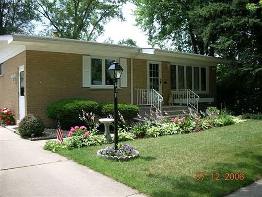 1st image of 518 W Arquilla Dr