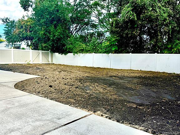4th image of 285 Daniel Street
